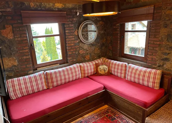 Mhome Agios Athanasios Alpesi faház *