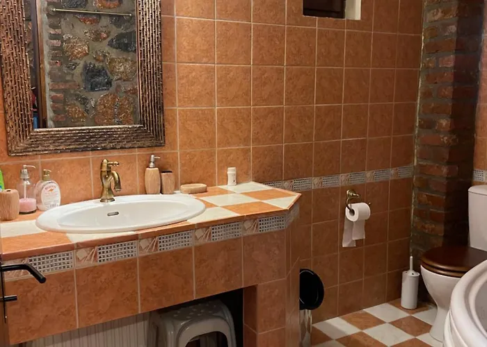 Mhome Agios Athanasios Paleósz Ájosz Athanásziosz